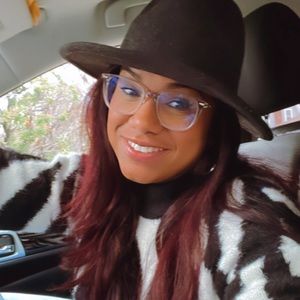 Meet your Posher, Rosanna